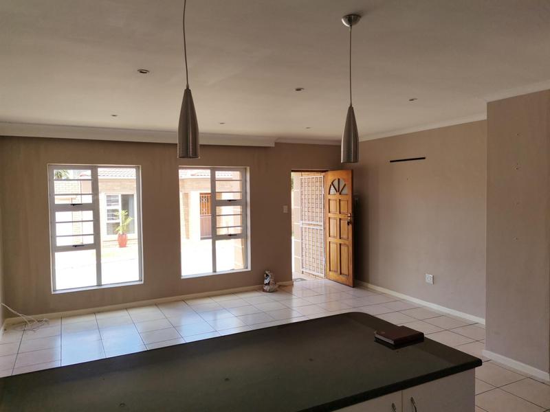 To Let 2 Bedroom Property for Rent in Vredekloof Western Cape